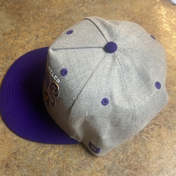 NBA Ultra Game Snap Back Los Angeles Lakers Grey Hat w Lakers Logo Print - Picture 3 of 5